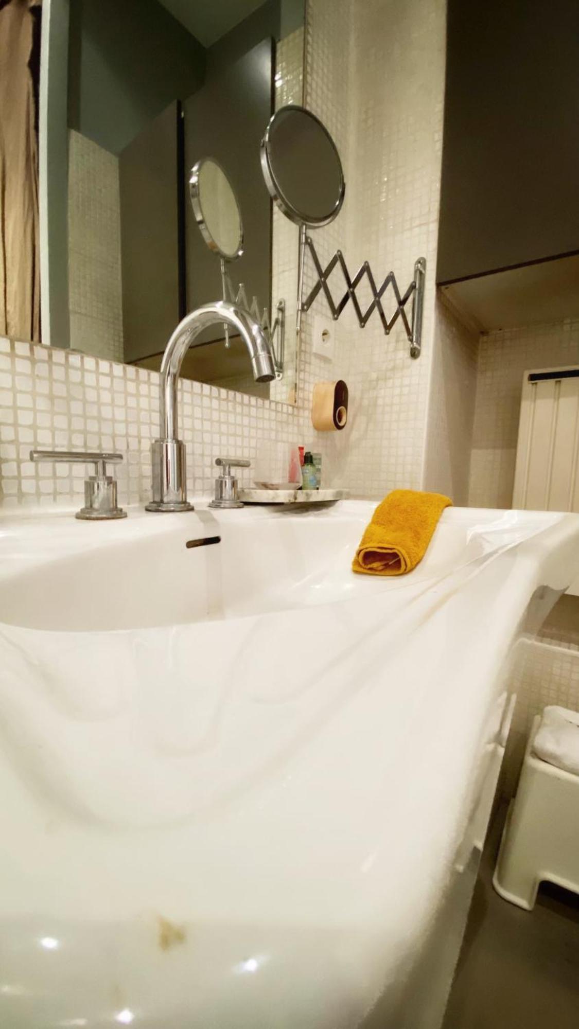 Villa Lepic, Luxury Flat In Montmartre With Private Terrasse-Appartement Entier Paryż Zewnętrze zdjęcie